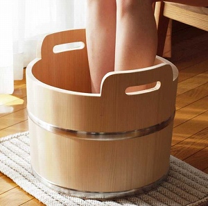 Sawara Wooden Foot Bath with handles - from Kiso “Made in Japan”